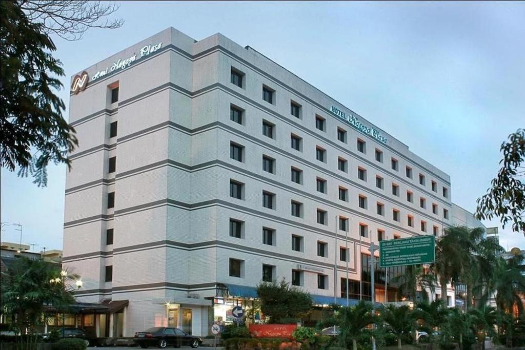 The Nagoya Plasa Redpartner Luaran gambar
